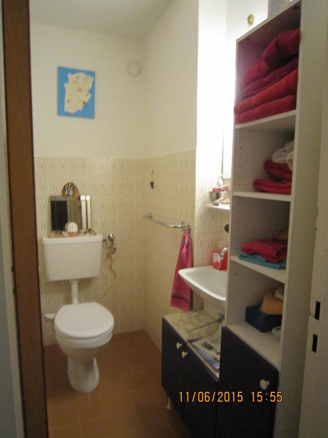 Schoenes Zimmer In Der City Basel Basileia Exterior foto