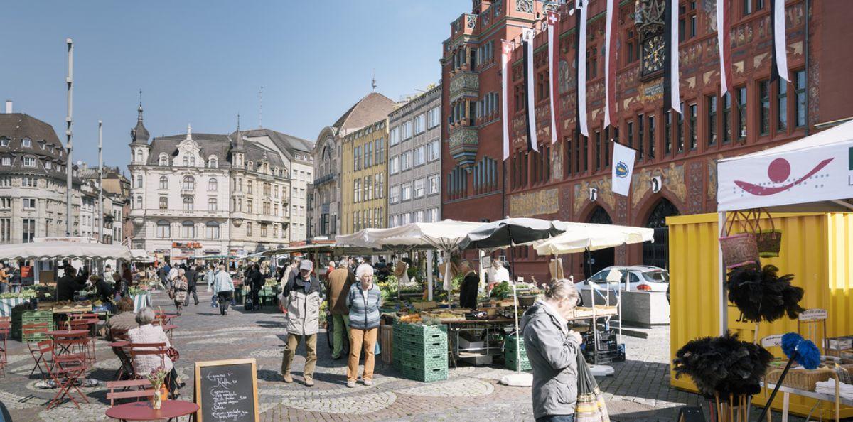 Schoenes Zimmer In Der City Basel Basileia Exterior foto